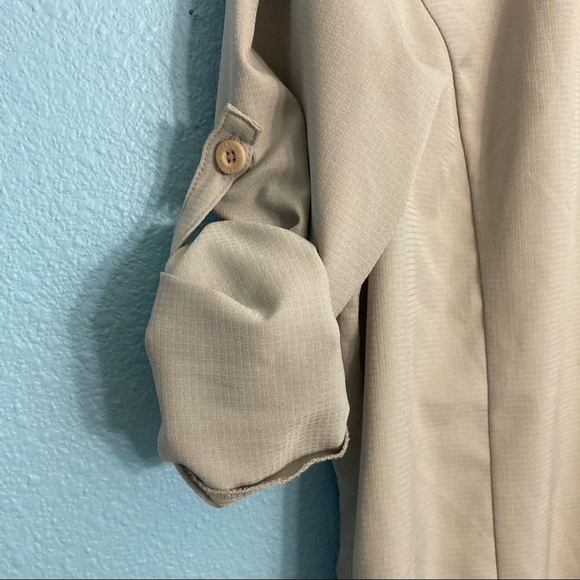 Eddie Bauer Sport Freedry Top - Beige - Women’s Large - Picture 2 of 10